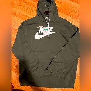 Green Nike hoodie XL